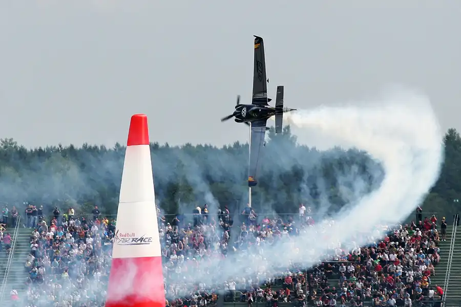 003 | 2010 | Eurospeedway | Red Bull Air Race – Alejandro Maclean | © carsten riede fotografie