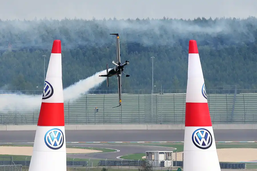 004 | 2010 | Eurospeedway | Red Bull Air Race – Alejandro Maclean | © carsten riede fotografie