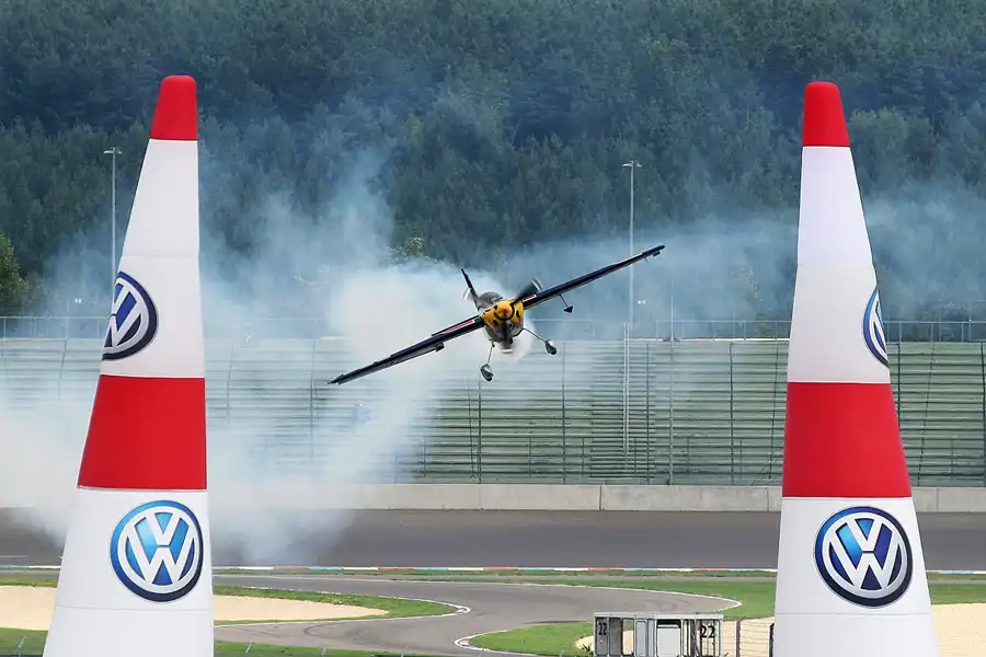 023 | 2010 | Eurospeedway | Red Bull Air Race – Kirby Chambliss | © carsten riede fotografie