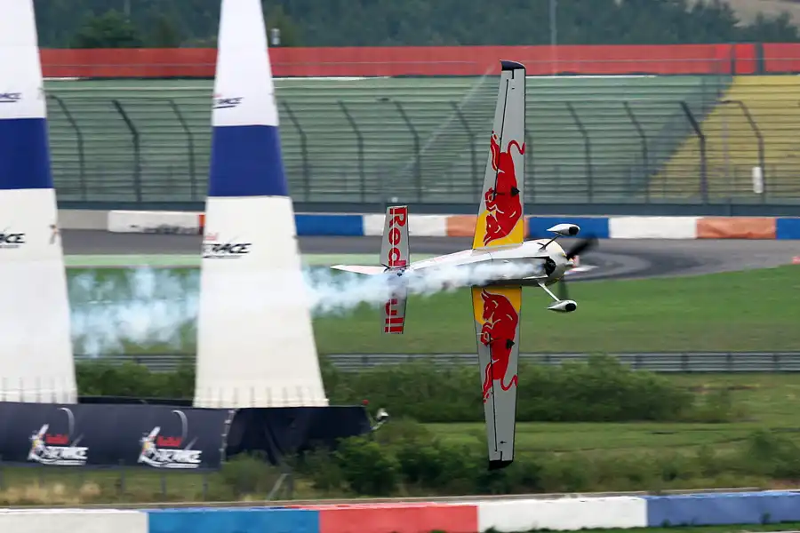 024 | 2010 | Eurospeedway | Red Bull Air Race – Kirby Chambliss | © carsten riede fotografie