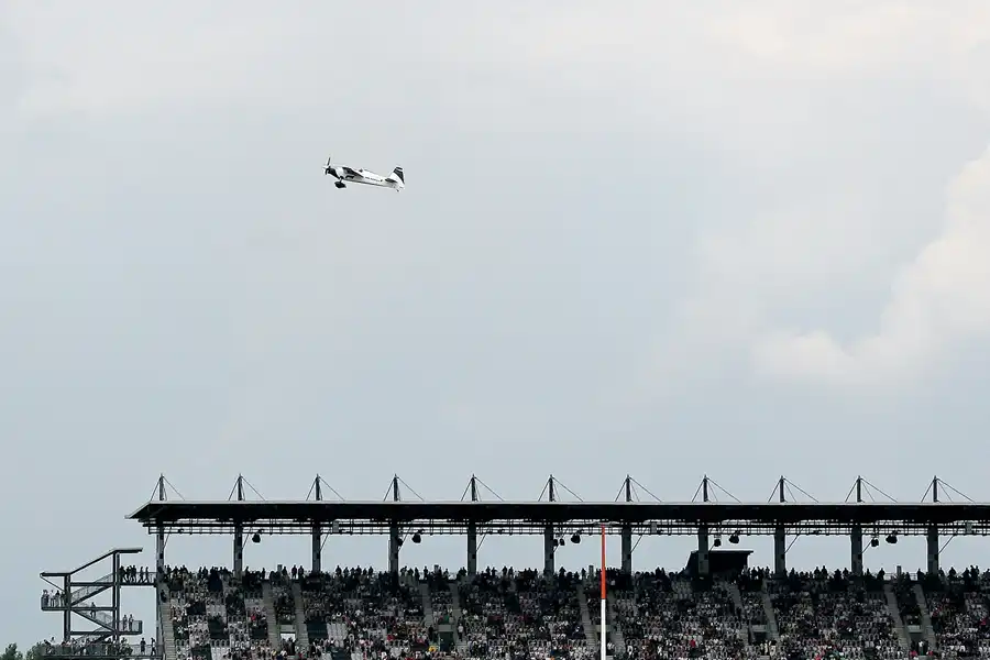 032 | 2010 | Eurospeedway | Red Bull Air Race – Martin Sonka | © carsten riede fotografie