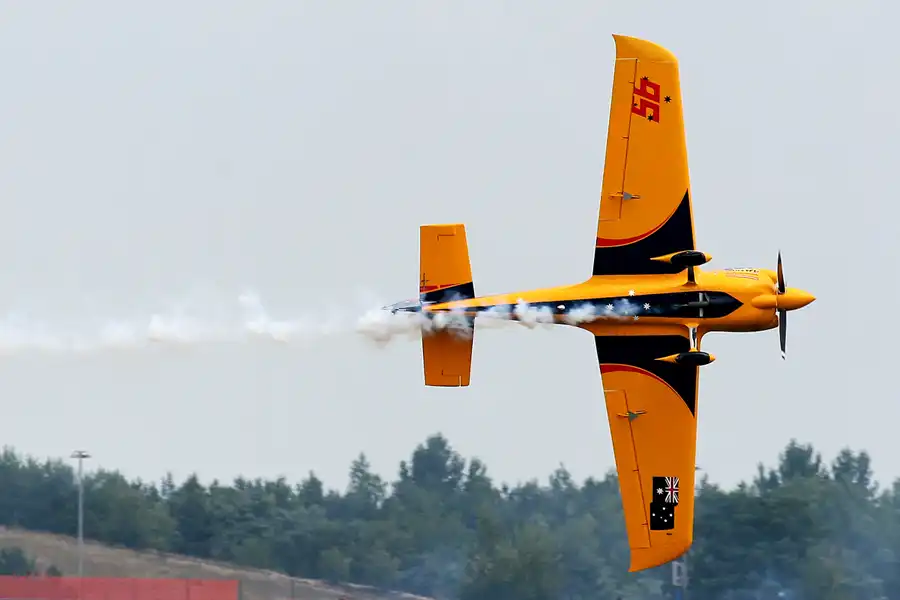 034 | 2010 | Eurospeedway | Red Bull Air Race – Matt Hall | © carsten riede fotografie