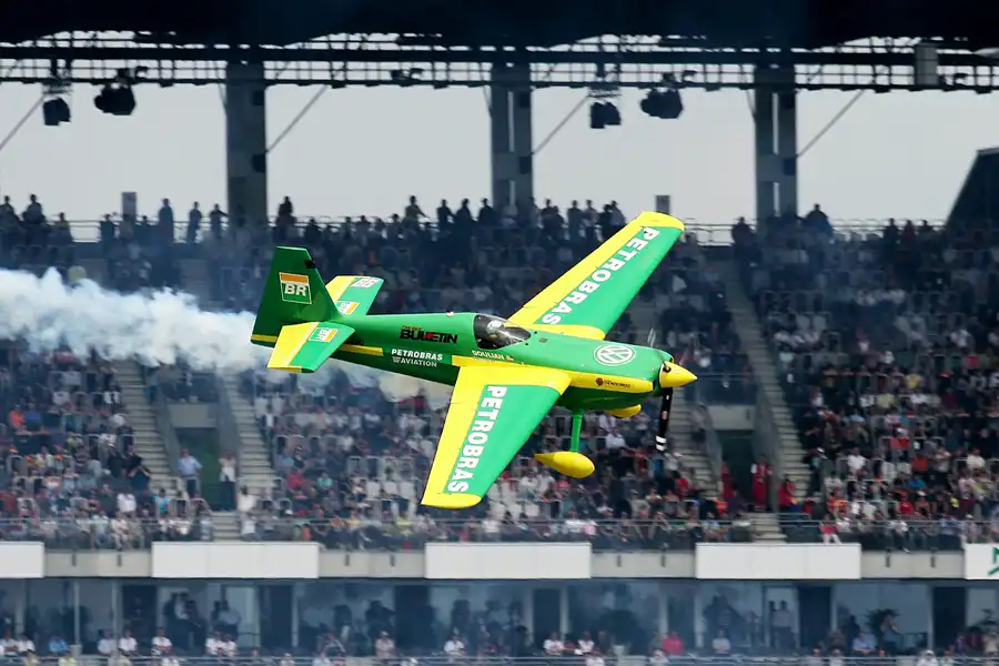 057 | 2010 | Eurospeedway | Red Bull Air Race – Michael Goulian | © carsten riede fotografie
