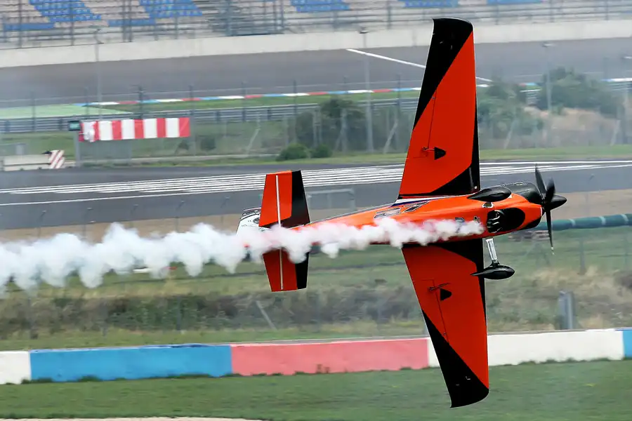 059 | 2010 | Eurospeedway | Red Bull Air Race – Nicolas Ivanoff | © carsten riede fotografie