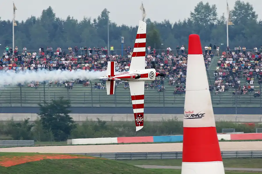 079 | 2010 | Eurospeedway | Red Bull Air Race – Paul Bonhomme | © carsten riede fotografie