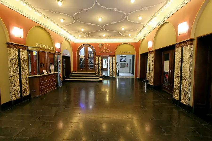 032 | 2010 | Bern | © carsten riede fotografie