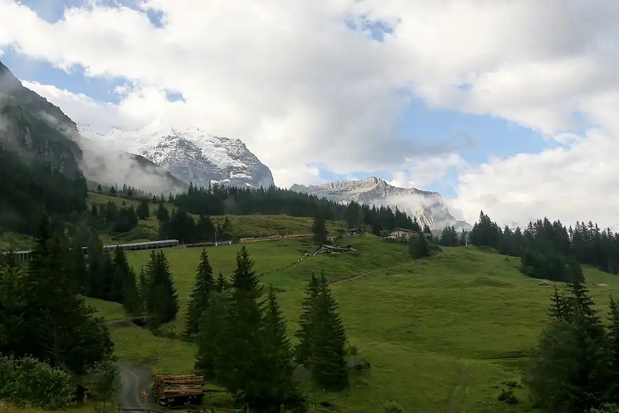 009 | 2010 | Lauterbrunnen – Kleine Scheidegg | Zahnradbahnfahrt | © carsten riede fotografie