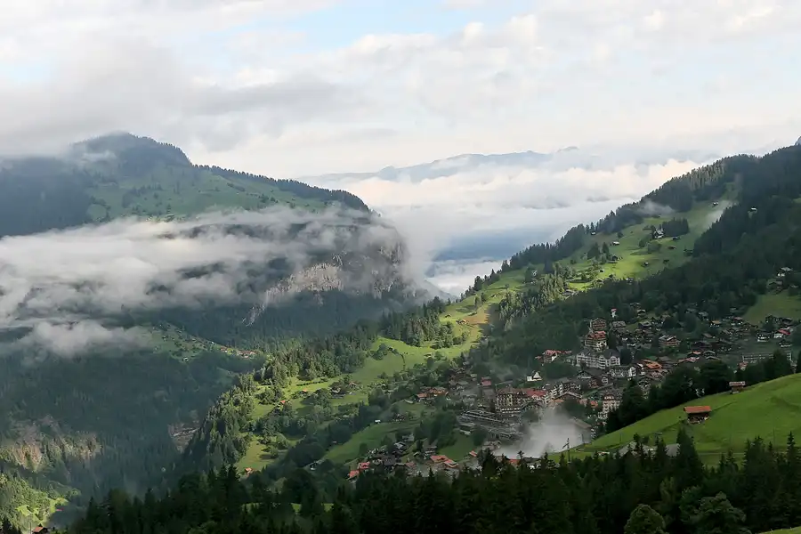 010 | 2010 | Lauterbrunnen – Kleine Scheidegg | Zahnradbahnfahrt | © carsten riede fotografie