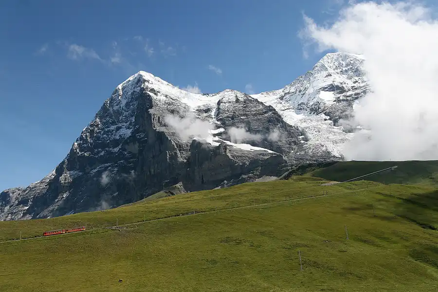 086 | 2010 | Kleine Scheidegg – Lauterbrunnen | Zahnradbahnfahrt | © carsten riede fotografie