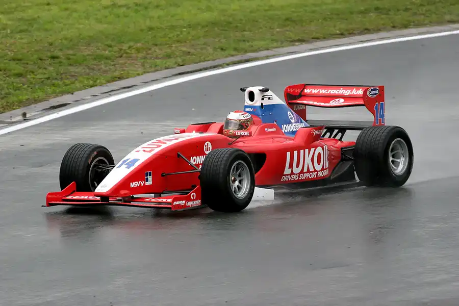 004 | 2010 | Motorsport Arena Oschersleben | FIA Formula 2 | © carsten riede fotografie