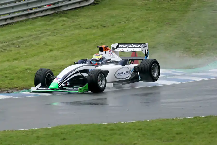015 | 2010 | Motorsport Arena Oschersleben | FIA Formula 2 | © carsten riede fotografie