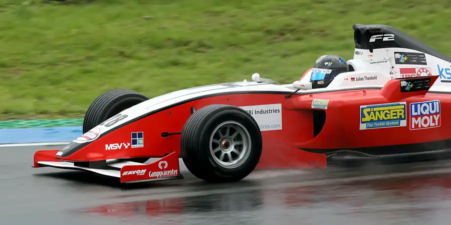 027 | 2010 | Motorsport Arena Oschersleben | FIA Formula 2 | © carsten riede fotografie