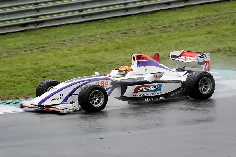 037 | 2010 | Motorsport Arena Oschersleben | FIA Formula 2 | © carsten riede fotografie