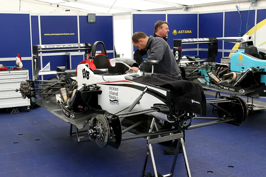 046 | 2010 | Motorsport Arena Oschersleben | Formula 3 Euro Series | © carsten riede fotografie