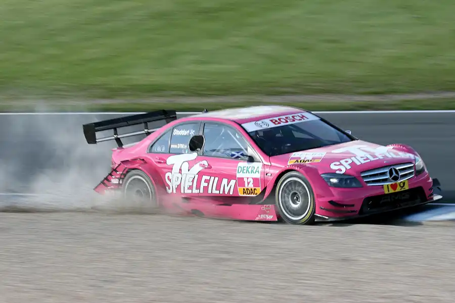 077 | 2010 | Motorsport Arena Oschersleben | DTM | Mercedes-Benz C-Klasse 2008 | Susie Stoddart | © carsten riede fotografie