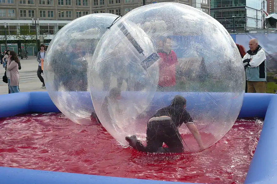 072 | 2011 | Berlin | Alexanderplatz  | © carsten riede fotografie