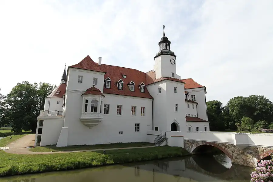 105 | 2011 | Fürstlich Drehna | Wasserschloss | © carsten riede fotografie