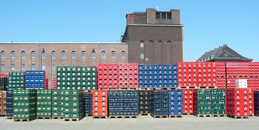 125 | 2011 | Berlin | Fritz-Lesch-Strasse | © carsten riede fotografie