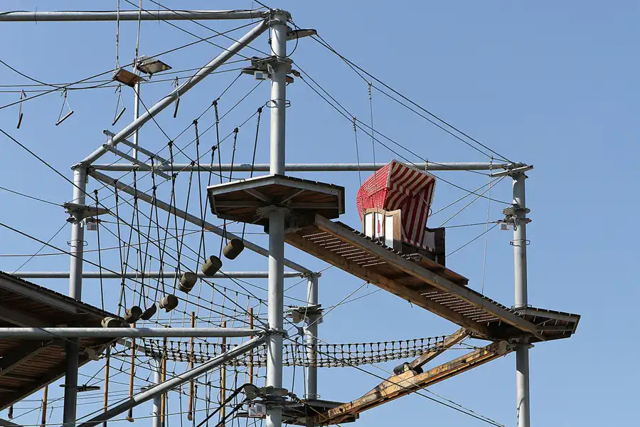 146 | 2011 | Berlin | Julie-Wolfthorn-Strasse | © carsten riede fotografie