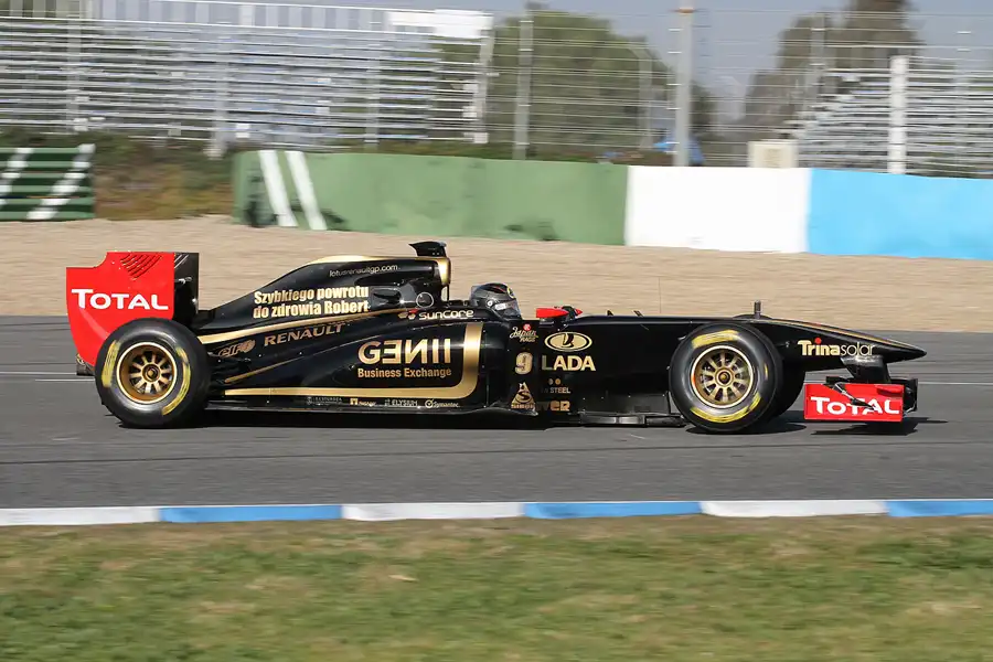 124 | 2011 | Jerez De La Frontera | Renault R31 | Nick Heidfeld | © carsten riede fotografie
