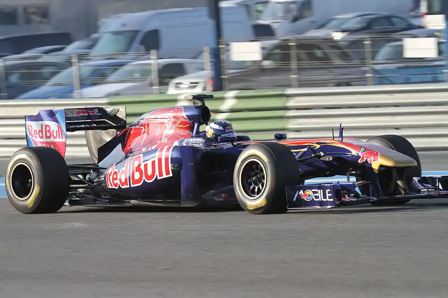 174 | 2011 | Jerez De La Frontera | Toro Rosso-Ferrari STR6 | Daniel Ricciardo | © carsten riede fotografie