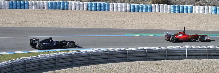 185 | 2011 | Jerez De La Frontera | Williams-Cosworth FW33 | Rubens Barrichello + Ferrari 150° Italia | Fernando Alonso | © carsten riede fotografie