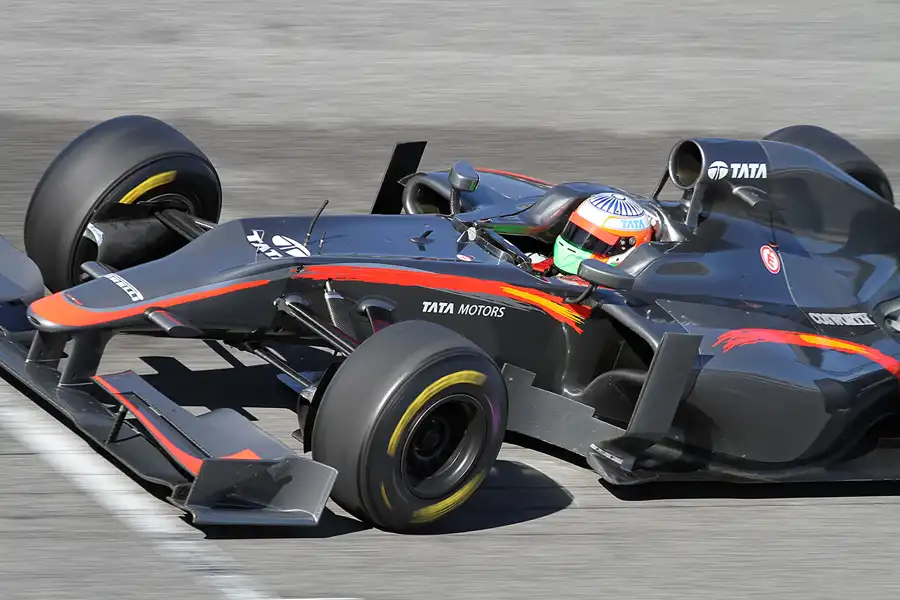 041 | 2011 | Barcelona | HRT-Cosworth F110 | Narain Karthikeyan | © carsten riede fotografie