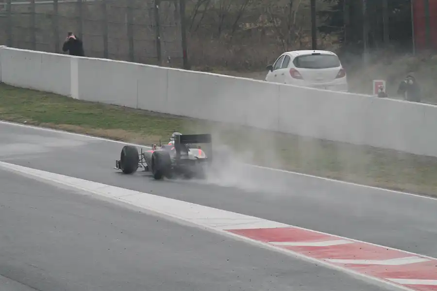 043 | 2011 | Barcelona | HRT-Cosworth F110 | Narain Karthikeyan | © carsten riede fotografie
