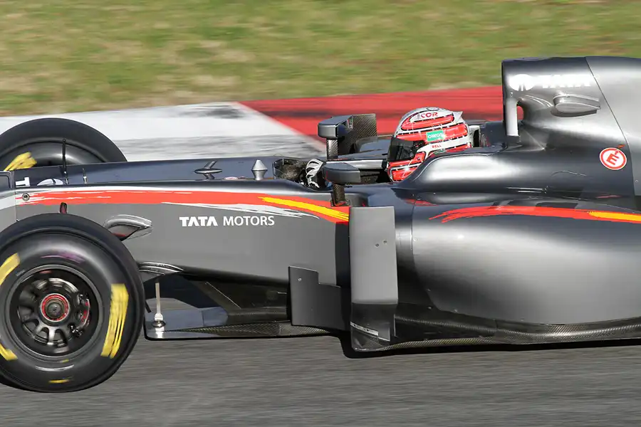 046 | 2011 | Barcelona | HRT-Cosworth F110 | Vitantonio Liuzzi | © carsten riede fotografie