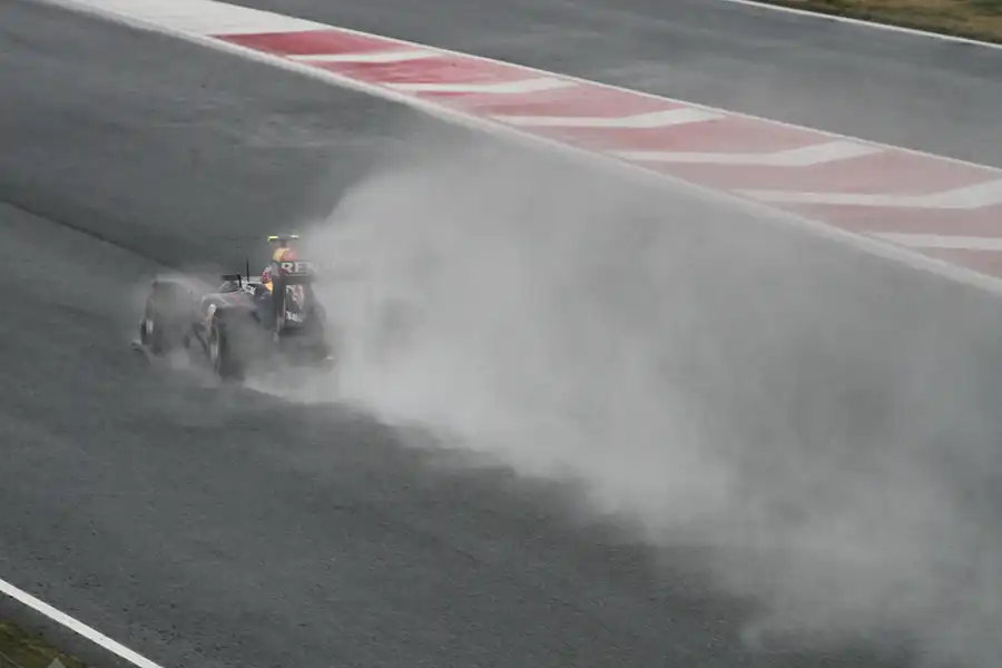 159 | 2011 | Barcelona | Red Bull-Renault RB7 | Mark Webber | © carsten riede fotografie