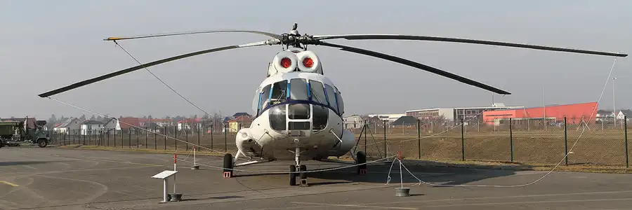 001 | 2011 | Berlin | Flugplatz Gatow (GWW) | © carsten riede fotografie