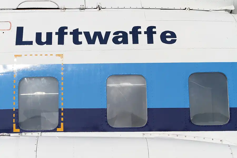 003 | 2011 | Berlin | Flugplatz Gatow (GWW) | © carsten riede fotografie