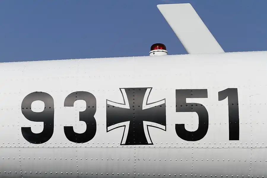 004 | 2011 | Berlin | Flugplatz Gatow (GWW) | © carsten riede fotografie