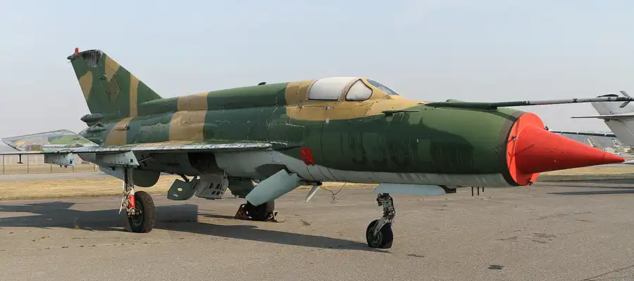 014 | 2011 | Berlin | Flugplatz Gatow (GWW) | © carsten riede fotografie