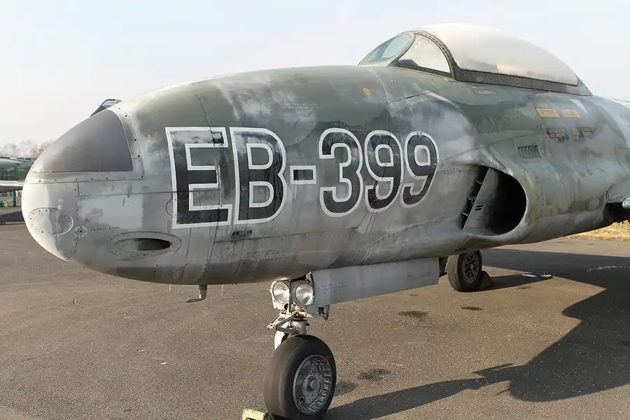 022 | 2011 | Berlin | Flugplatz Gatow (GWW) | © carsten riede fotografie