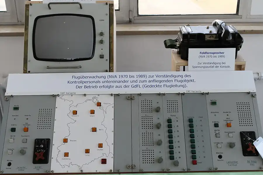032 | 2011 | Berlin | Flugplatz Gatow (GWW) | © carsten riede fotografie