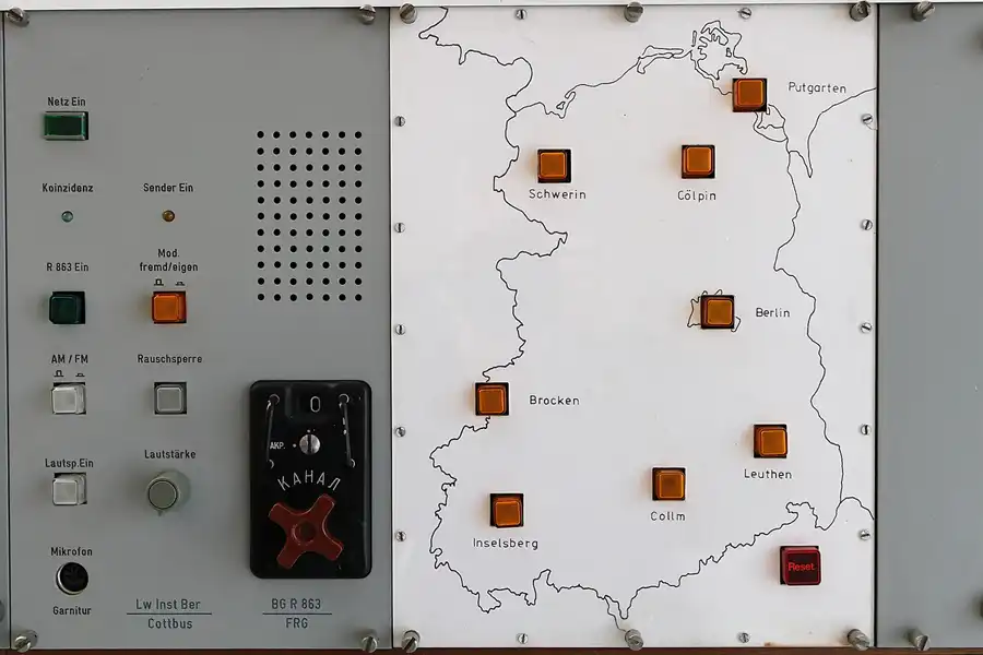 033 | 2011 | Berlin | Flugplatz Gatow (GWW) | © carsten riede fotografie