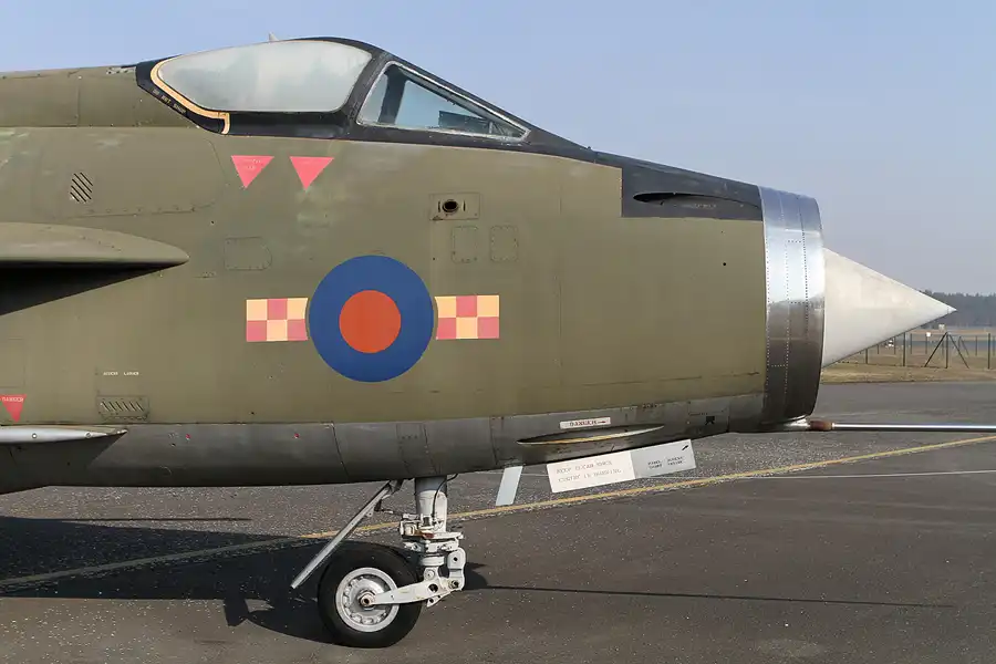 043 | 2011 | Berlin | Flugplatz Gatow (GWW) | © carsten riede fotografie