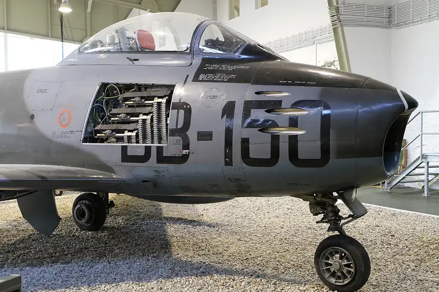 048 | 2011 | Berlin | Flugplatz Gatow (GWW) | © carsten riede fotografie