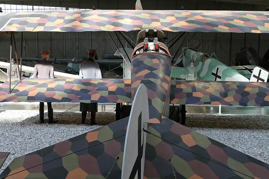 063 | 2011 | Berlin | Flugplatz Gatow (GWW) | © carsten riede fotografie