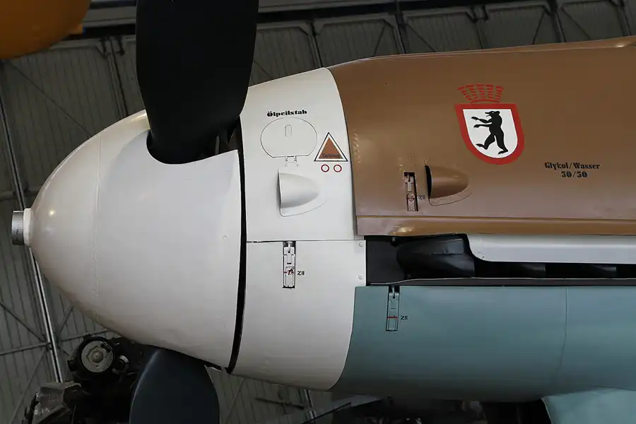 068 | 2011 | Berlin | Flugplatz Gatow (GWW) | © carsten riede fotografie