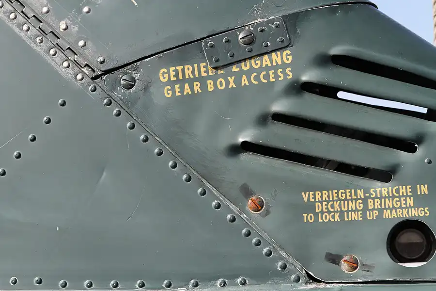 085 | 2011 | Berlin | Flugplatz Gatow (GWW) | © carsten riede fotografie