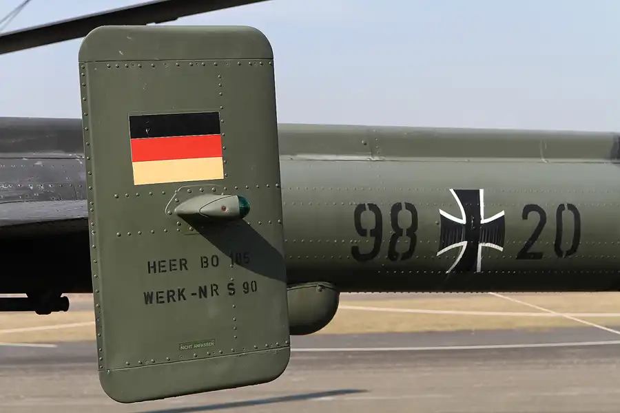 088 | 2011 | Berlin | Flugplatz Gatow (GWW) | © carsten riede fotografie