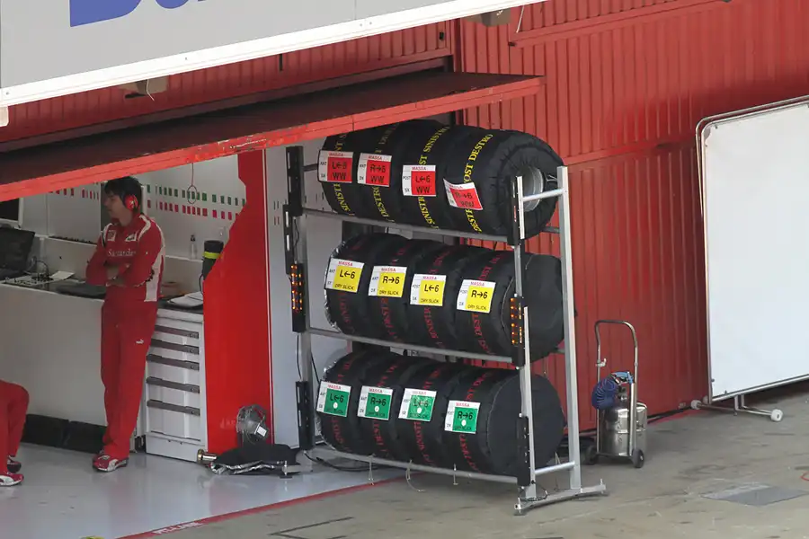 025 | 2011 | Barcelona | Ferrari | © carsten riede fotografie