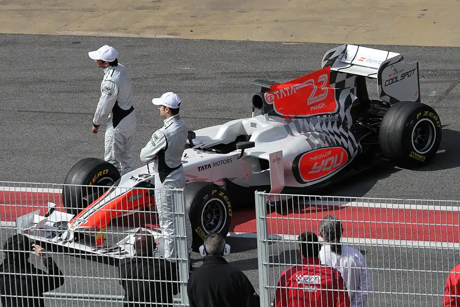 057 | 2011 | Barcelona | HRT-Cosworth F111 | Narain Karthikeyan + Vitantonio Liuzzi | © carsten riede fotografie