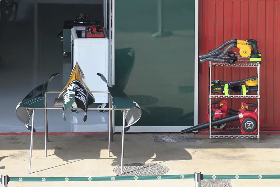 098 | 2011 | Barcelona | Lotus | © carsten riede fotografie