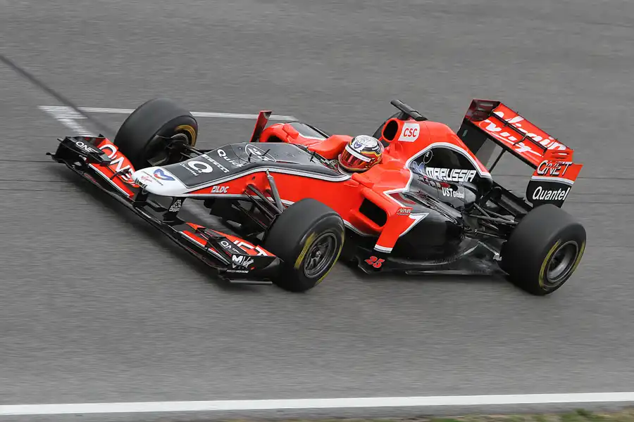 102 | 2011 | Barcelona | Marussia Virgin-Cosworth MVR-02 | Jerome D`Ambrosio | © carsten riede fotografie