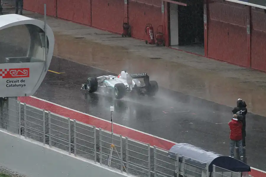 027 | 2011 | Barcelona | Mercedes Benz W02 | Michael Schumacher – 10:46 | © carsten riede fotografie