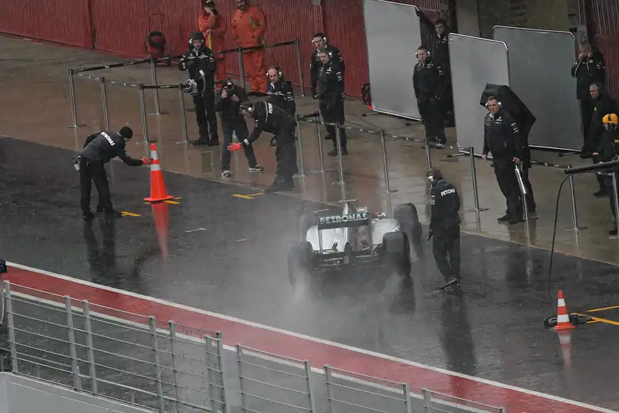 036 | 2011 | Barcelona | Mercedes Benz W02 | Michael Schumacher – 11:15 | © carsten riede fotografie