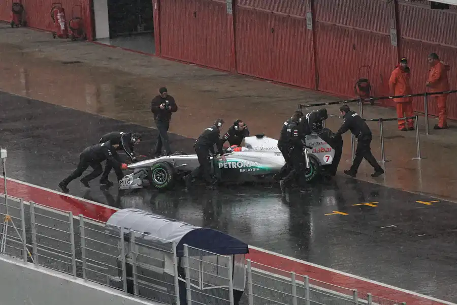 037 | 2011 | Barcelona | Mercedes Benz W02 | Michael Schumacher – 11:16 | © carsten riede fotografie